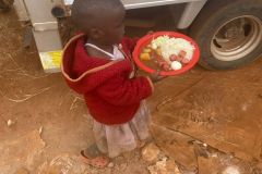 Stables-Feeding-14